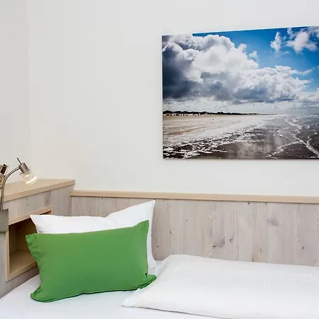 Letj Briis Hotel 3*